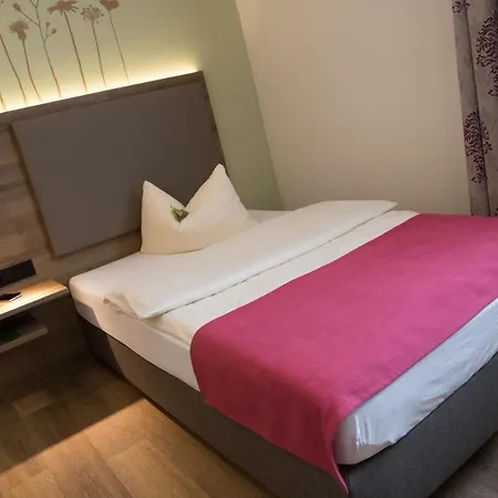 Hotel Bauer Garni