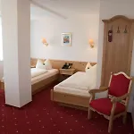 Hotel Bauer Garni 3*