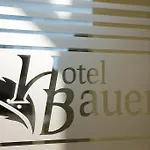 Bauer Garni 3*