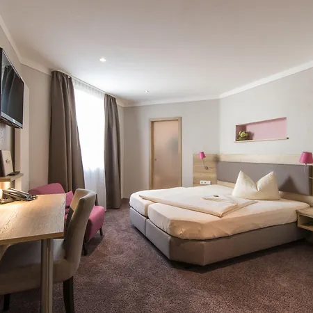 Hotel Bauer Garni