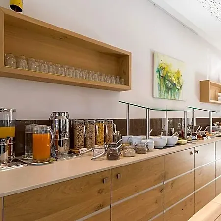 Hotell Bauer Garni 3*