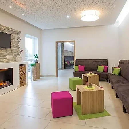 Bauer Garni Hotel