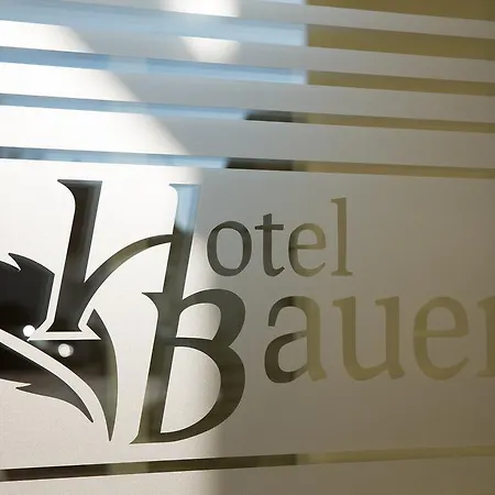 Bauer Garni 3*