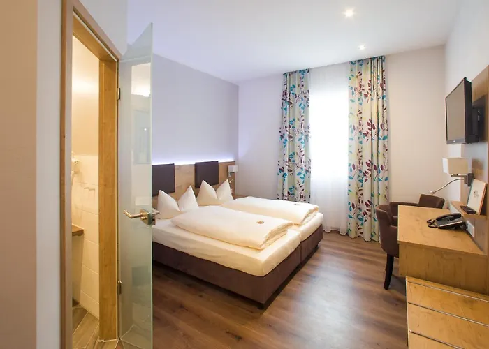 Hotel Bauer Garni 3*